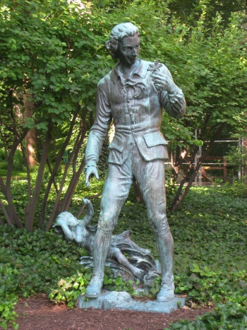 Statue of Carl Linnaeus